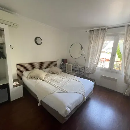 Ulysse Centre Ξενοδοχείο 3*
