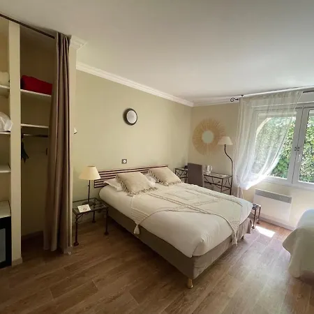 Ulysse Centre Ξενοδοχείο 3*